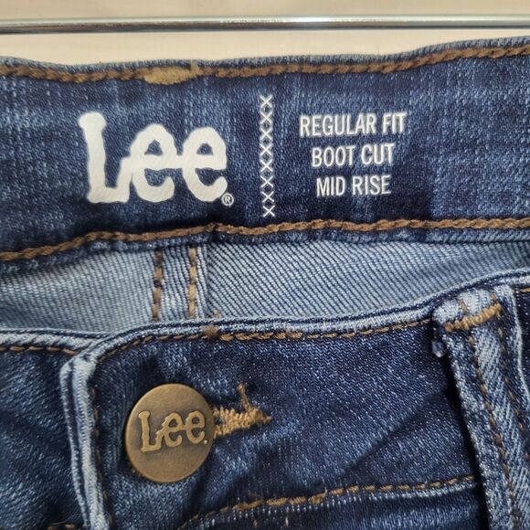 LEE Jeans Womens 16 Blue Denim Bootcut Regular Fit Mid Rise Dark Wash - Picture 3 of 4